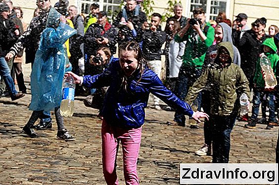 Зубний Біль Віддає В Вухо: Причини, Перша Допомога Чи може хворіти вухо від хворих або видалених зубів?