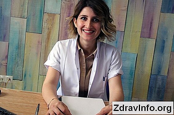 Süt Anjina: Yarar Veya Zarar? Boğaz ağrısı olan süt içmek mümkün müdür?