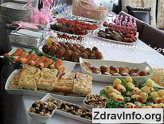 Diyet Anjina: Neyi Ve Boğazın Zaman Iltihabı Yiyemem Ki? Yetişkinler ve çocuklar için anjin ile doğru beslenme